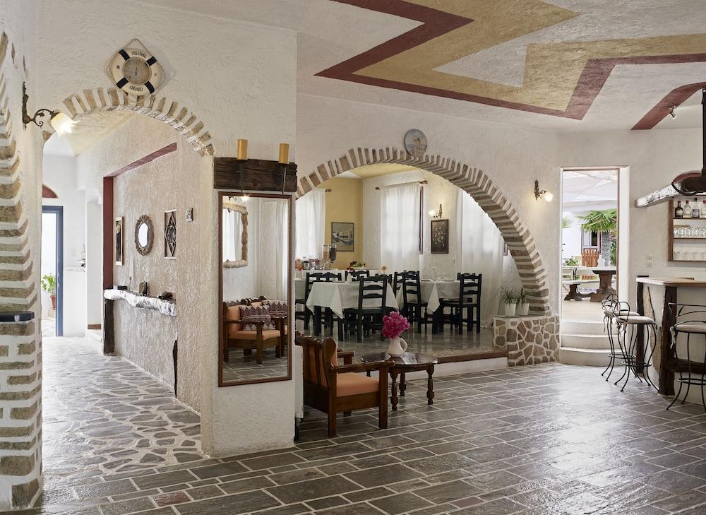 Polikandia Hotel Folégandros Exteriör bild