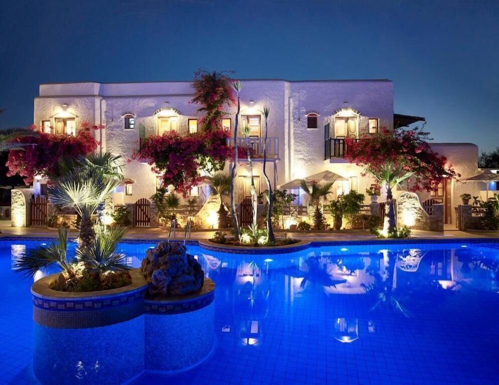 Polikandia Hotel Folégandros Exteriör bild
