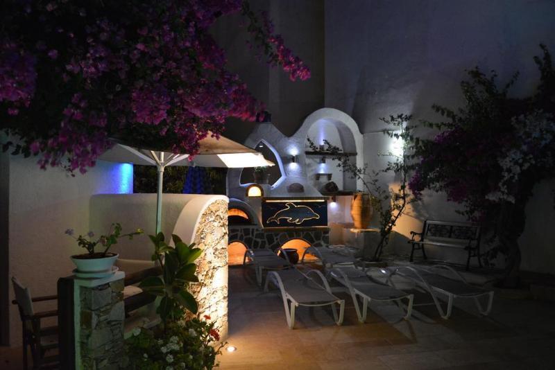 Polikandia Hotel Folégandros Exteriör bild